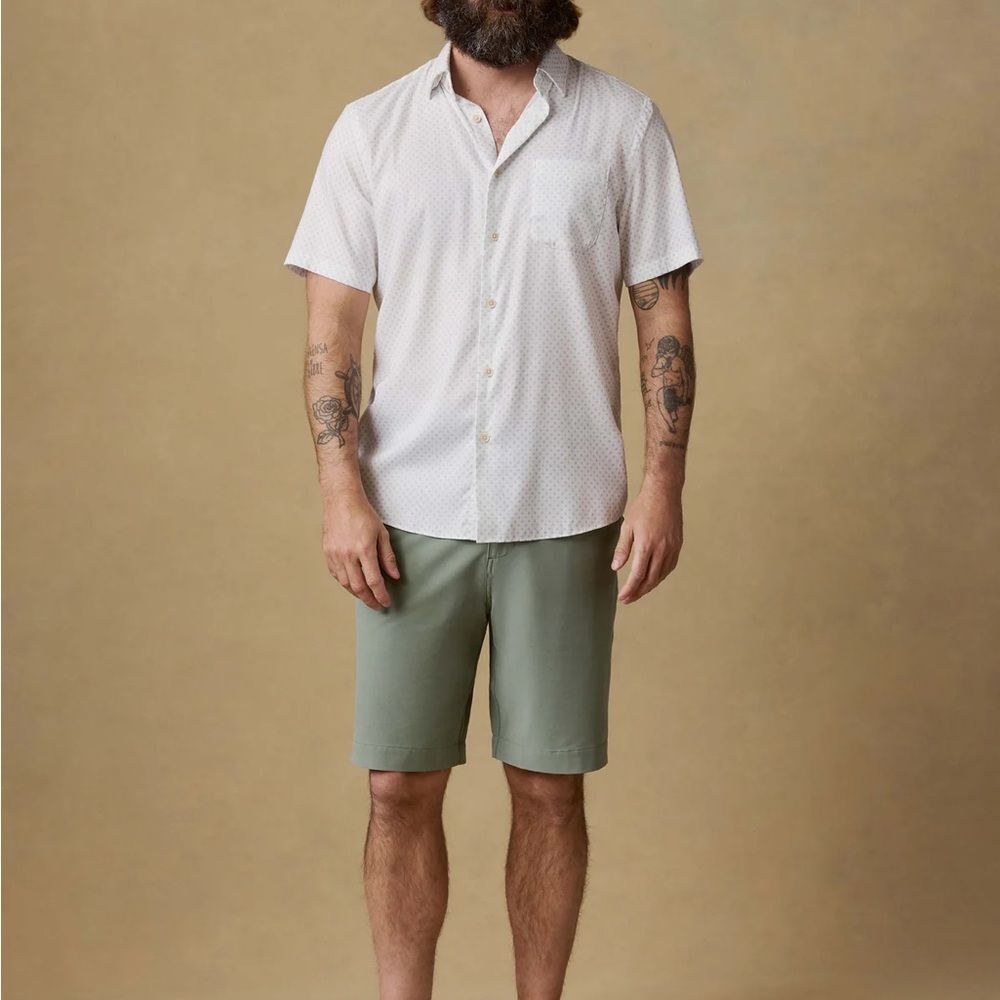 Faherty All Day Shorts Men 30” Trail Olive 9” Inseam Stretch Performance